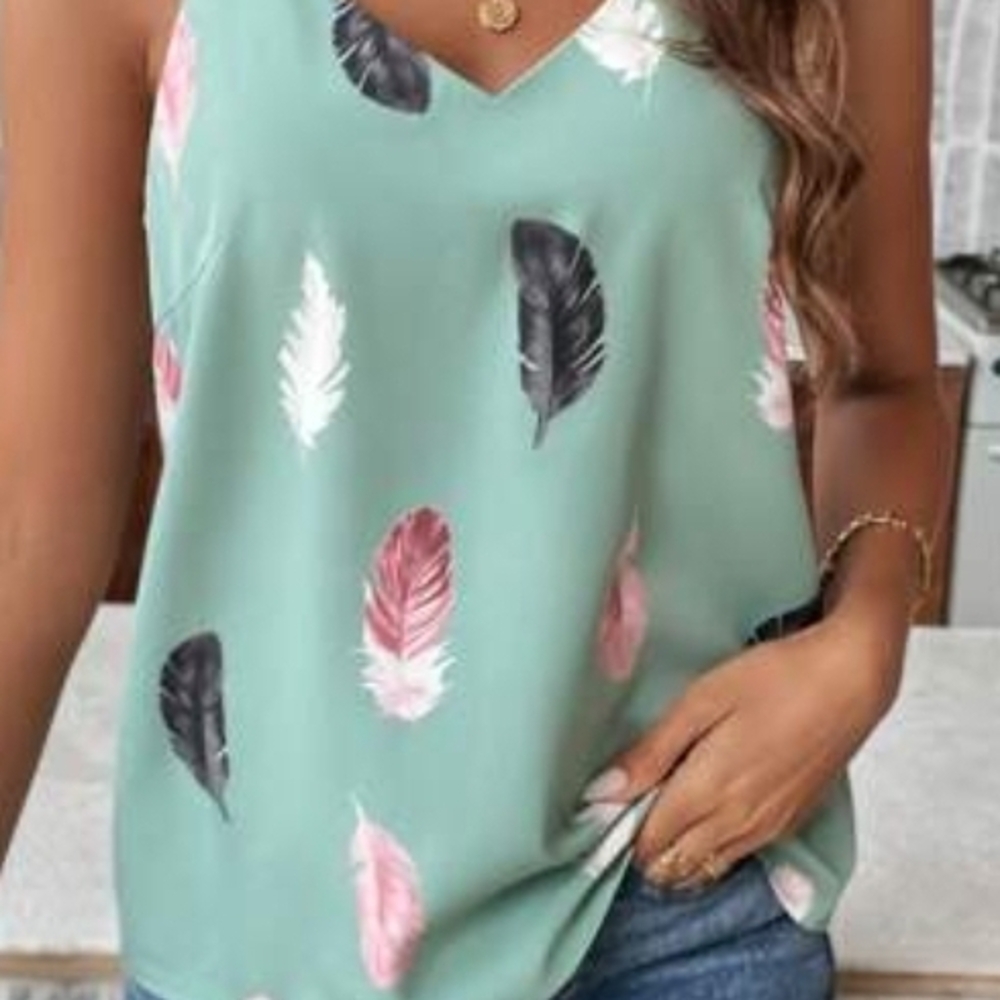 Women's Feather Print Sleeveless Top - Green